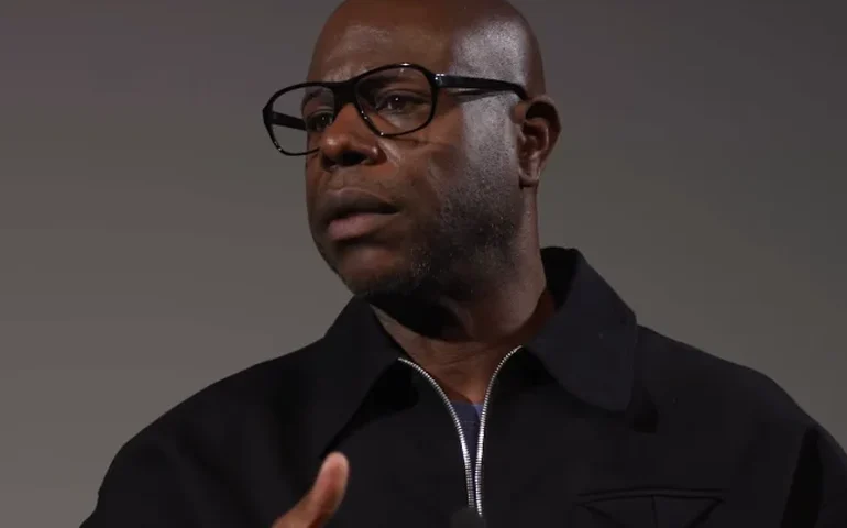 Para Steve McQueen, o primeiro diretor negro a ganhar um Oscar, ‘o que chamam de periferia é o centro’