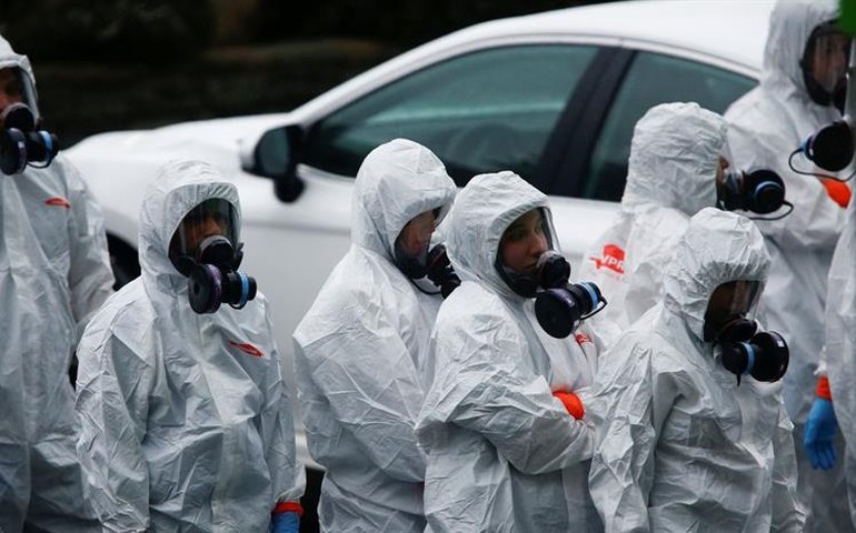 Com 300 mil casos em 6 dias, Estados e cidades retomam restrições nos EUA