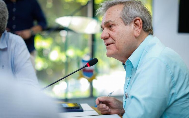 Ronaldo Lessa discute criação de programa estadual para produção da própolis vermelha