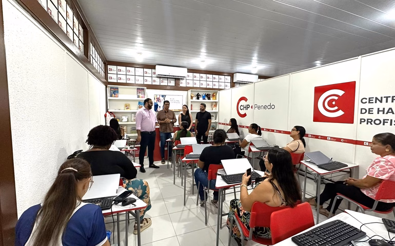 Prefeitura de Penedo inicia novo ciclo de capacitações para servidores da Educação