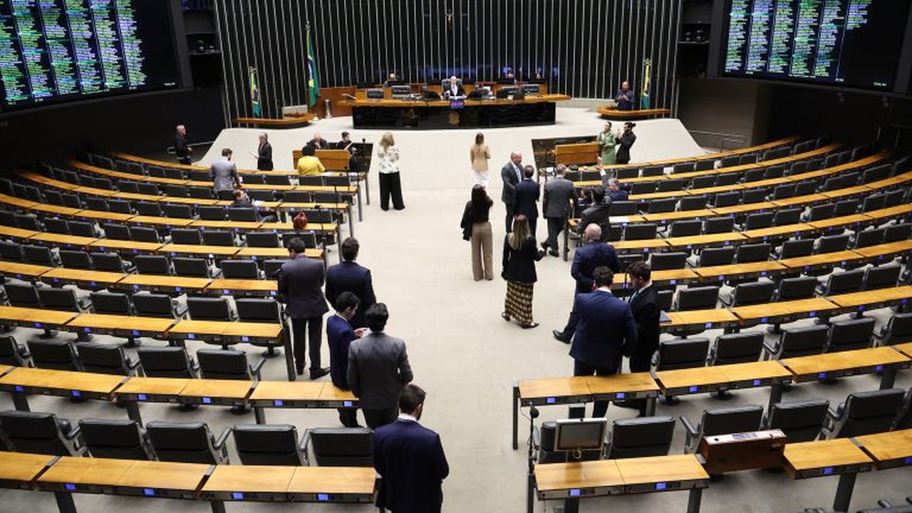 Governo vai editar MP para renegociação de R$ 100 bilhões em dívida rural com juros de até 11%