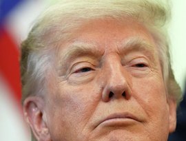 Trump diz que EUA voltarão foco à Ucrânia após acordo com o Irã