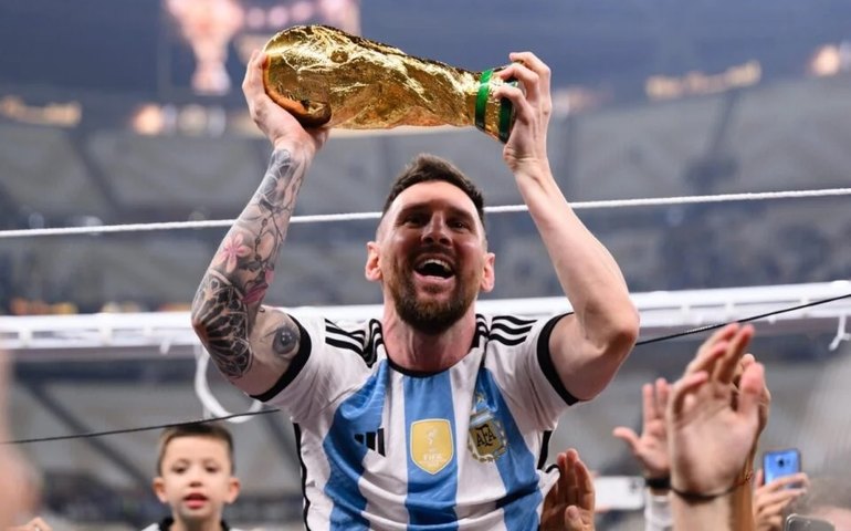 Messi ganha folga extra após título da Copa e só deve voltar ao PSG em janeiro