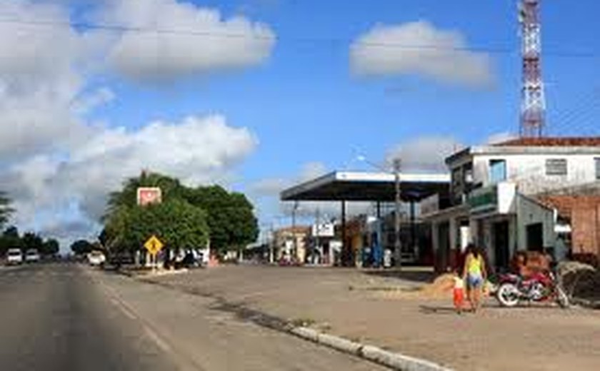 Bando explode a agência do Bradesco em Estrela de Alagoas