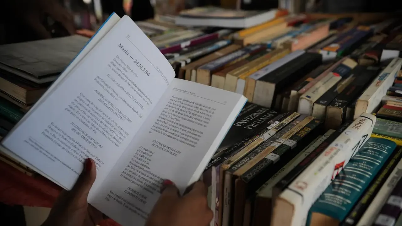 Livraria do Senado registra quase 10 mil livros vendidos em Salvador