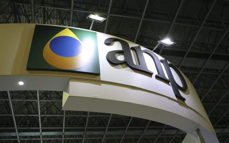 ANP não quer deixar brechas na revisão do preço de referência, diz Saboia