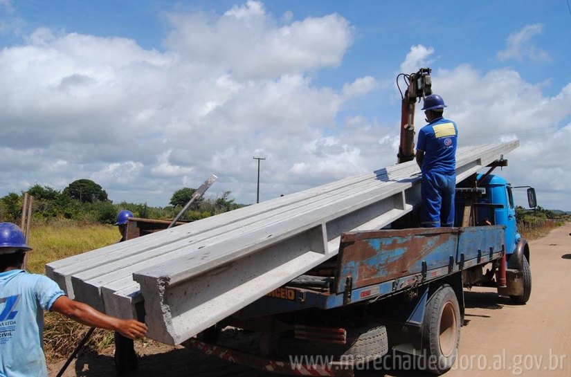 Prefeitura de Marechal melhora iluminação na região da Massagueira