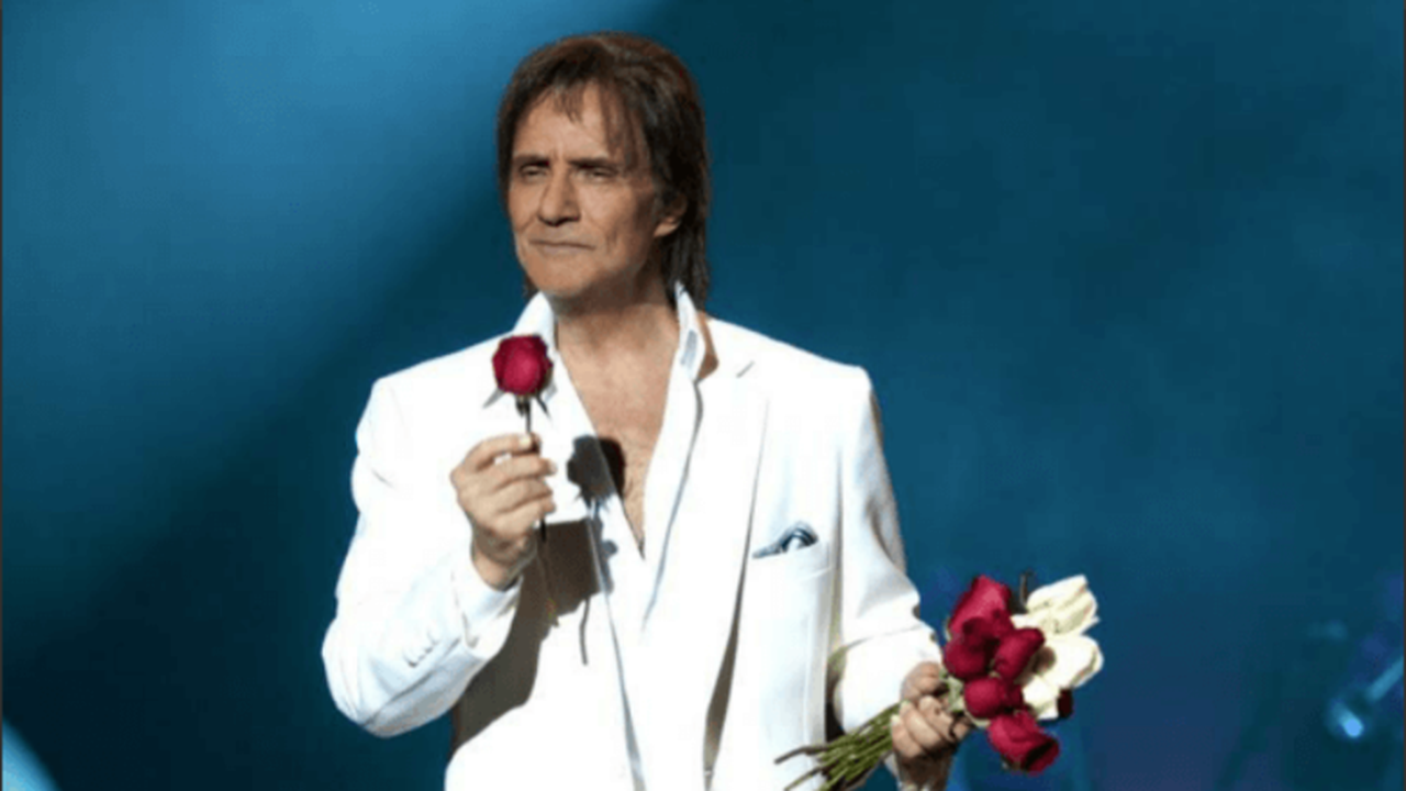Roberto confirma tours para os EUA e México