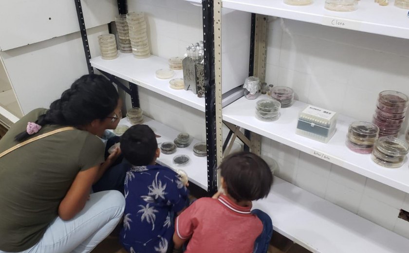 Crianças da creche Mestra Virgínia têm dia de cientista