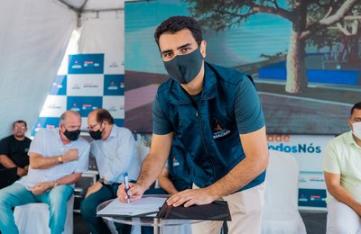 Prefeito JHC autoriza revitalização da Praça Osório Calheiros Gatto, na Pitanguinha
