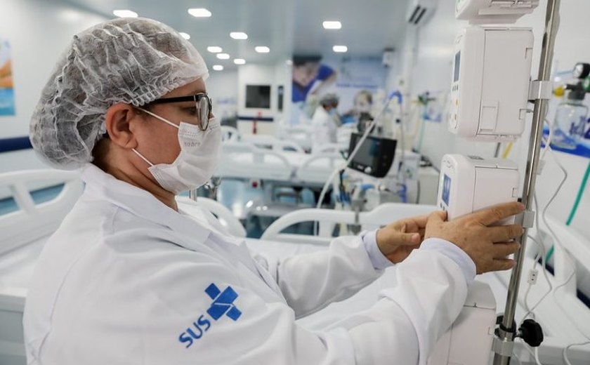 Ministério da Saúde anuncia 3 mil bolsas de residência e 500 vagas para especialistas no SUS