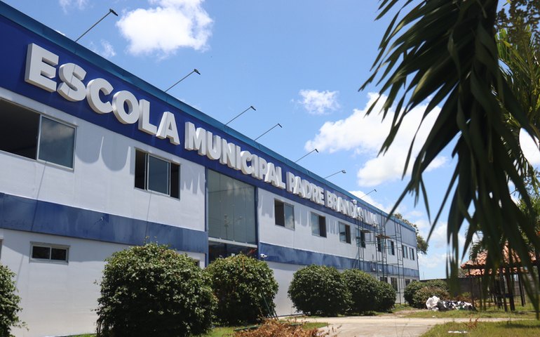 Nova escola no Benedito Bentes inicia atividades presenciais no dia 3 de março
