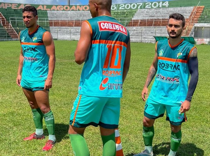 Coruripe se reapresenta após folga de Natal, e elenco sofre alterações
