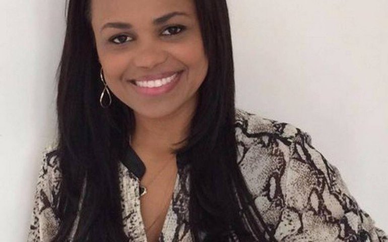 Filha de Fernandinho Beira-Mar toma posse como vereadora na Baixada Fluminense