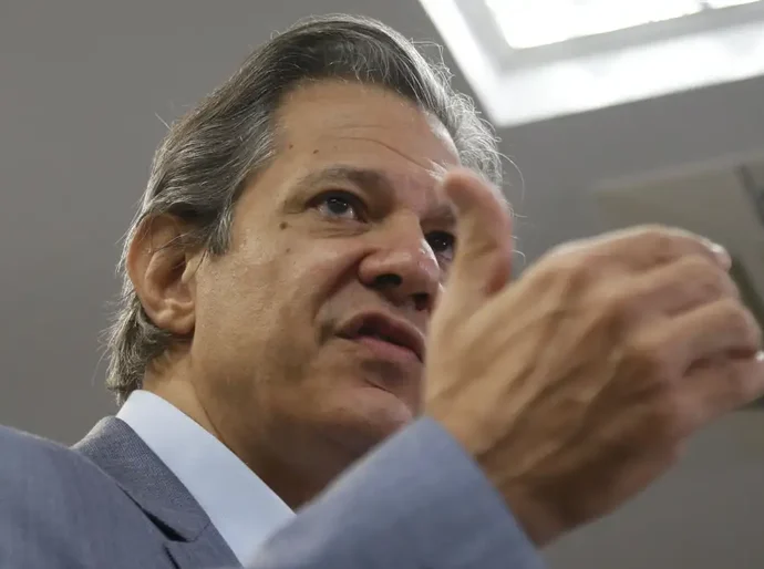 Haddad elogia retirada do ressarcimento do INSS do arcabouço fiscal