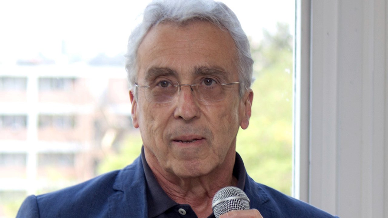 Morre Teixeira Coelho, professor e ex-diretor do Masp, aos 78 anos
