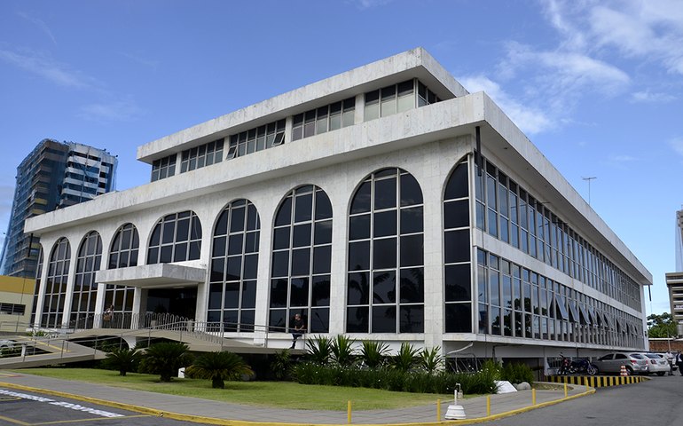Representação do MP de Contas em desfavor do prefeito de Cacimbinhas é admitida pela Corte de Contas