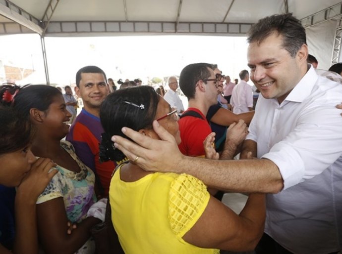 Governador garante recuperar toda a malha viária da região Norte