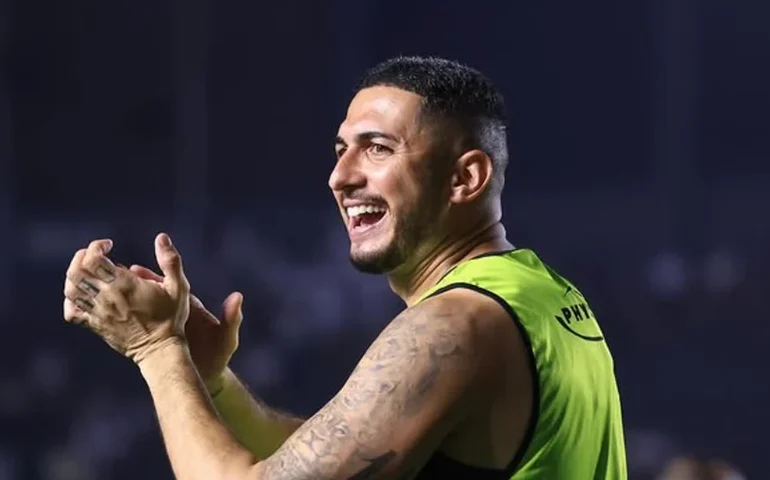 Danilo Barcelos admite realização de sonho em retorno à Ponte: 'Sangrarei por essas cores'