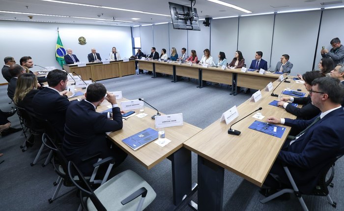 Defensor Público-Geral de Alagoas apresenta dados do sistema prisional em reunião com relator da Lei Antifacção no STF