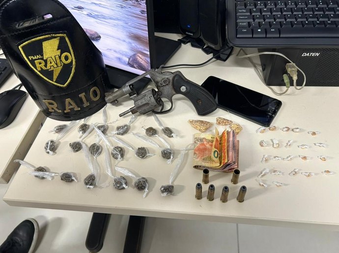 PM apreende armas e drogas durante ações em Maceió e Olho d'Água das Flores