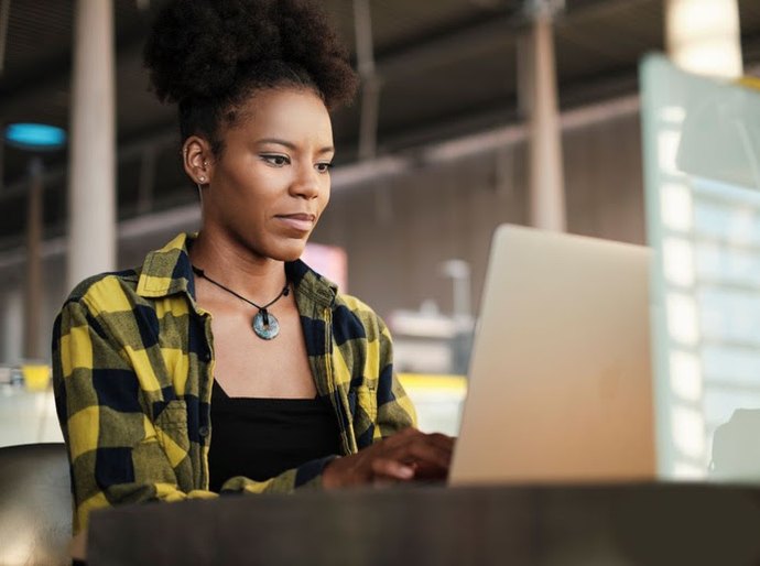 Inscrições abertas para curso gratuito com foco em práticas em Direitos Humanos, Diversidades e Educação Midiática