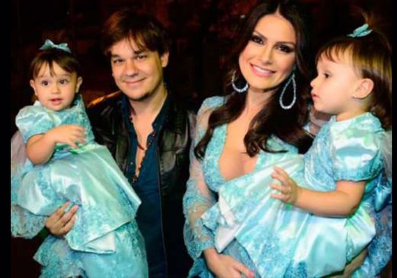 Leandro Hassum posta foto sem camisa e exibe físico mais magro