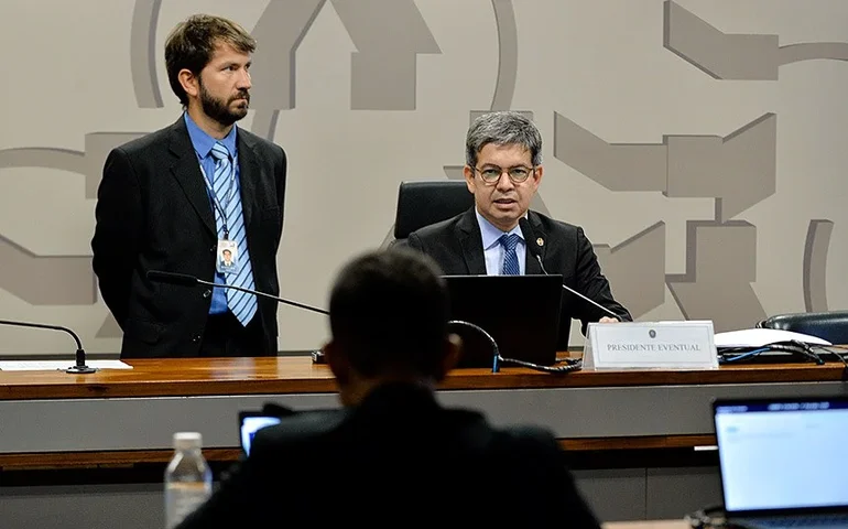 Comissão mista é instalada para analisar MP que reajusta piso da educação básica