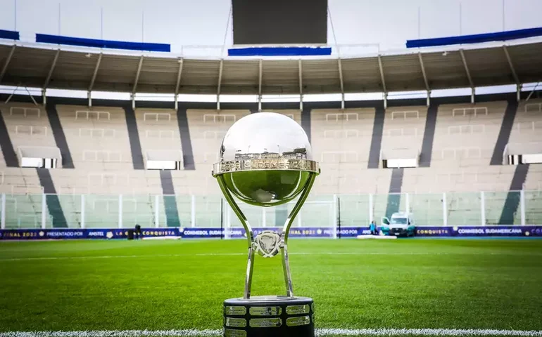 Desde que implementou final única, Conmebol trocou local da decisão cinco vezes