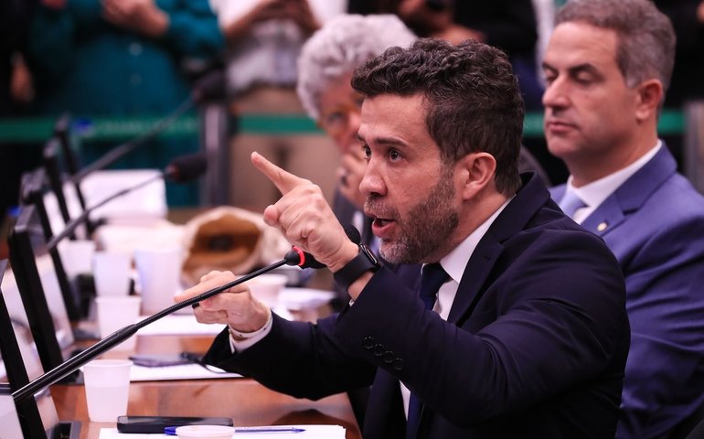 Janones é suspenso por três meses em Conselho de Ética da Câmara