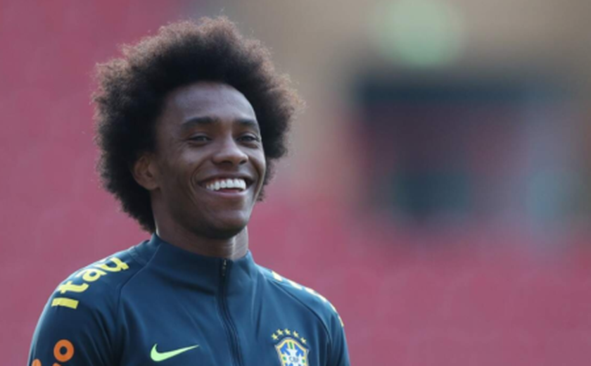 Após encerrar quarentena, Willian retorna aos treinamentos no Corinthians