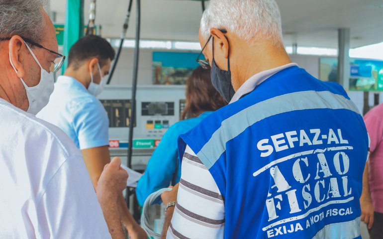 Operação fiscal detecta irregularidades em postos de combustíveis de Maceió e Rio Largo