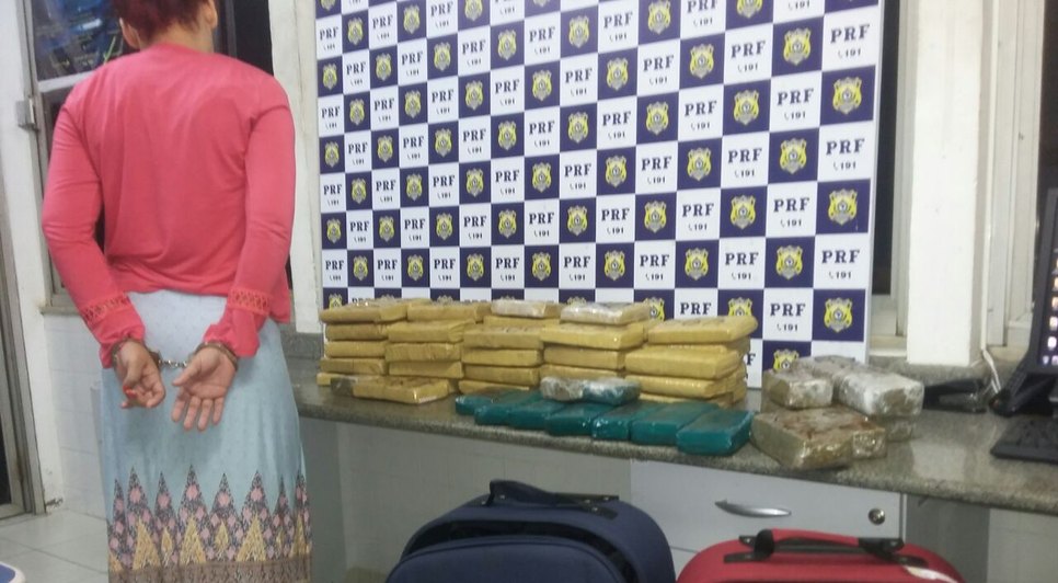 mulher presa na bahia com droga que seria trazida para Aju