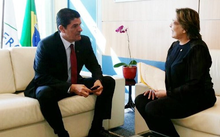 Prefeita de Arapiraca Célia Rocha, busca recursos em Brasília