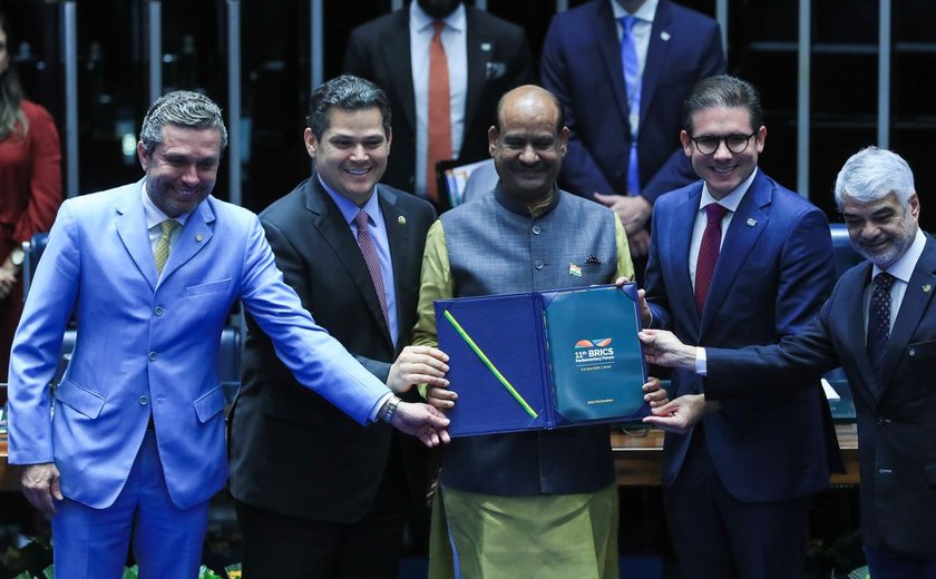 Parlamentos do Brics criticam ações protecionistas no comércio mundial