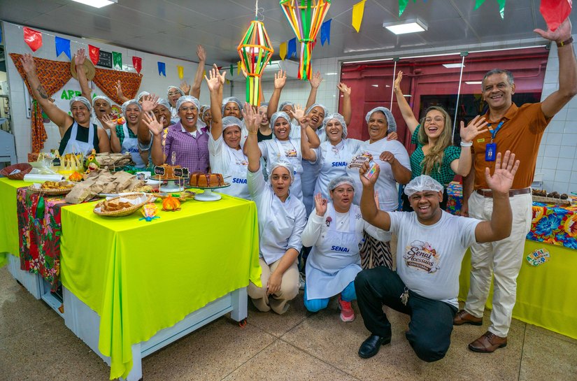 Alunos do Acessuas realizam feira de comidas típicas de São João