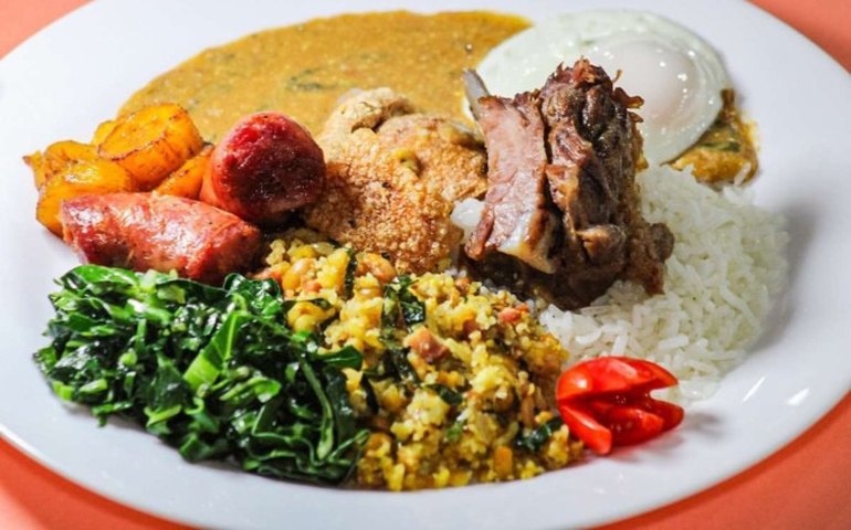 Valor da refeição a la carte é 158% maior do que prato comercial