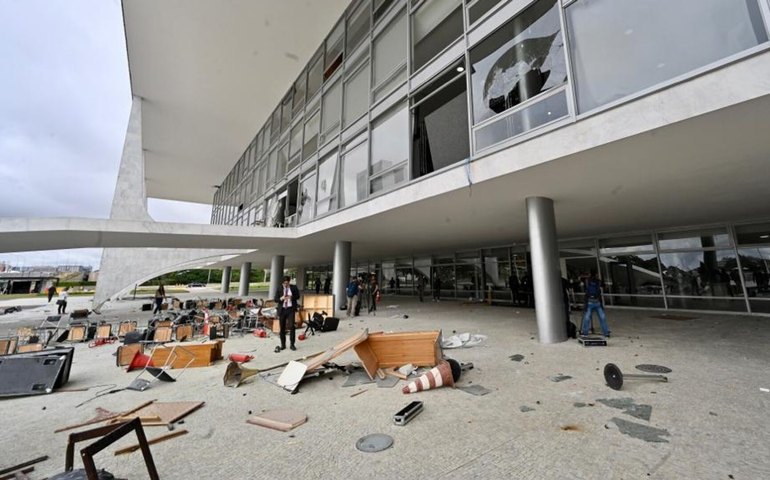 STF forma maioria para condenar ex-integrantes do comando da PM-DF por omissão nos atos de 8 de janeiro