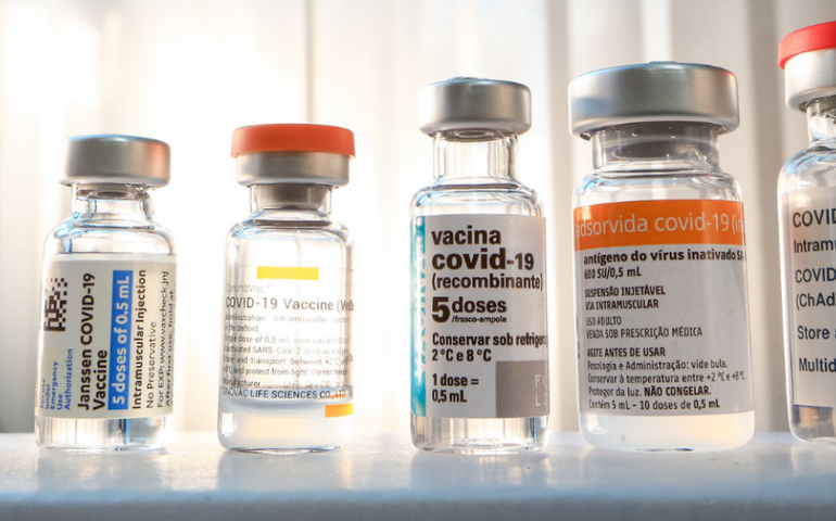 Covid-19: pessoas com comorbidades podem tomar vacina bivalente