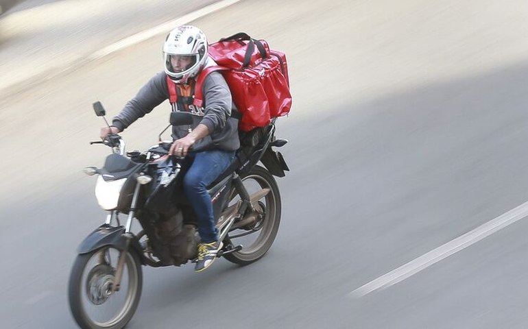 Restaurantes criam delivery próprio para fugir da dependência do iFood