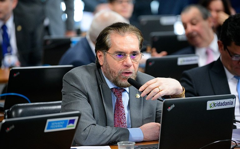 Decretos sobre saneamento serão substituídos por outros, anuncia governo