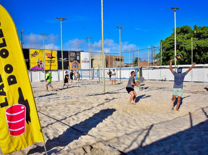Circuito de Beach Tennis agita as quadras da Pajuçara neste fim de semana