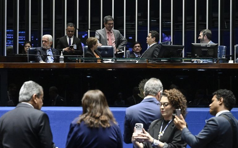 Senado aprova MP da renovação automática da CNH para bons condutores