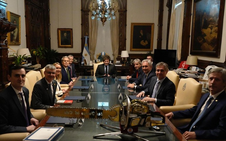 EUA expressam apoio às 'ousadas reformas econômicas' de Milei