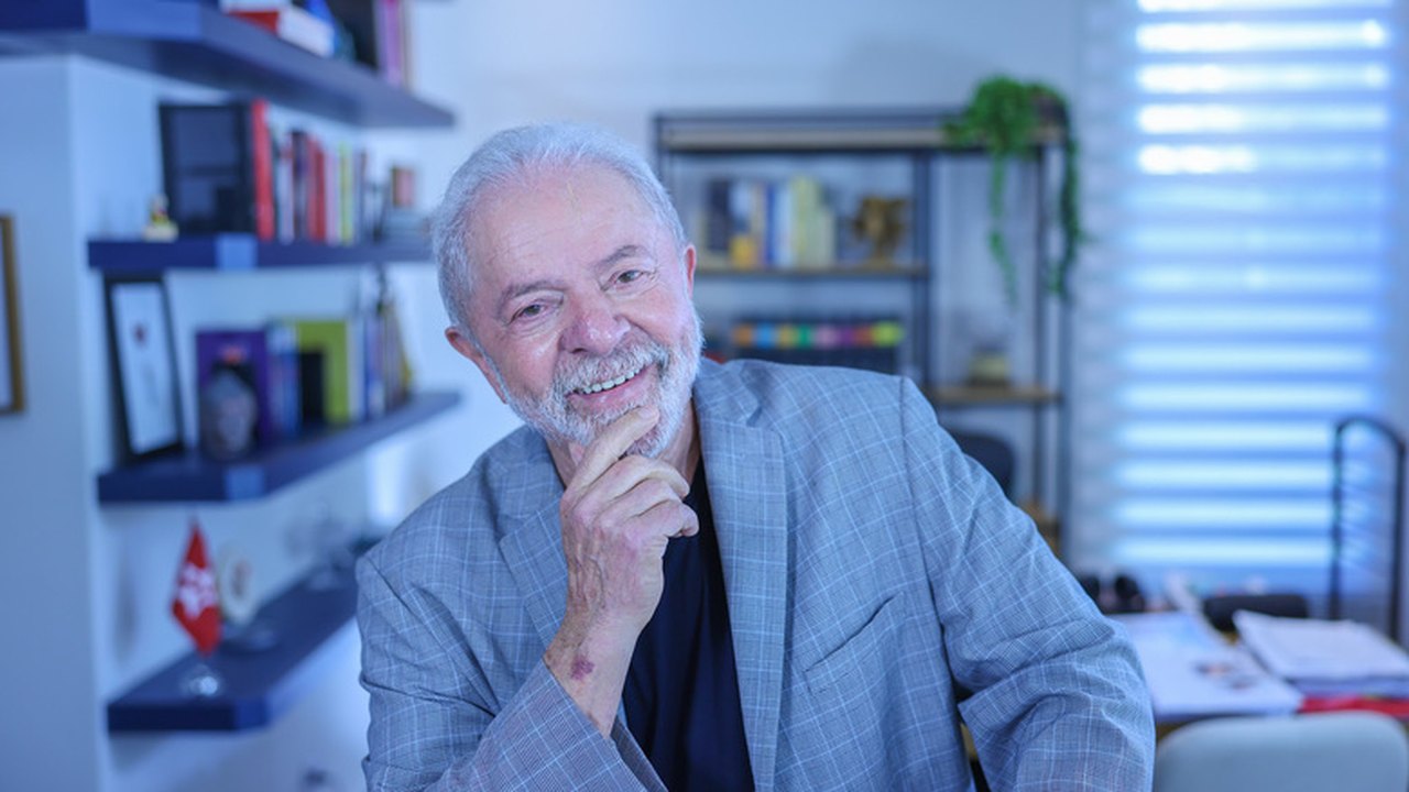 Lula conversa com o presidente dos Estados Unidos