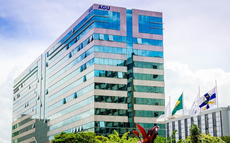 AGU deixa de recorrer em 1,9 milhão de processos