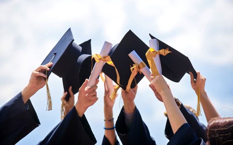 Brasil tem 1,2 milhão de universitários com mais de 40 anos