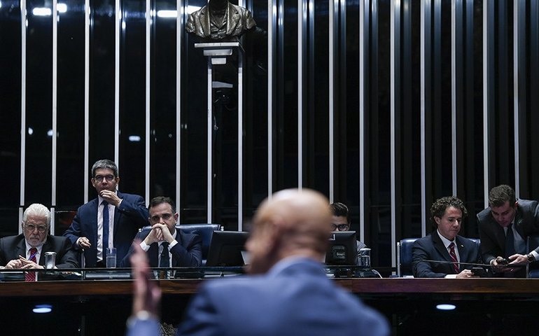 Senado aprova MP que reestrutura ministérios