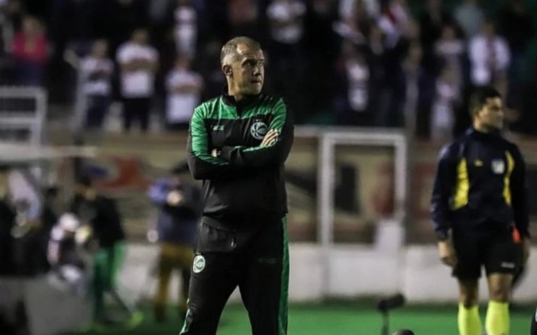 Após longa reunião, Juventude demite Eduardo Baptista e executivo de futebol