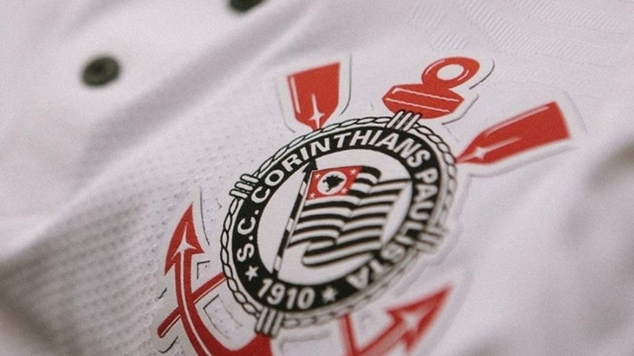 Corinthians anuncia patrocínio para mangas da camisa com empresa de apostas